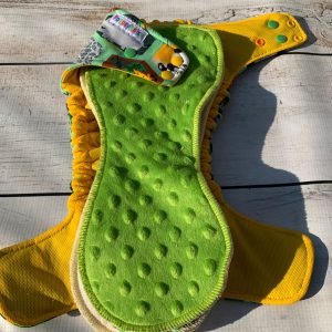 OSFM Day Nappy – Green Animals – 1096